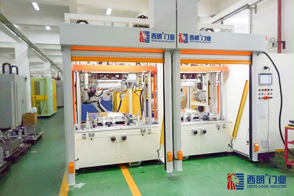 安全的快速门 安全的快速门