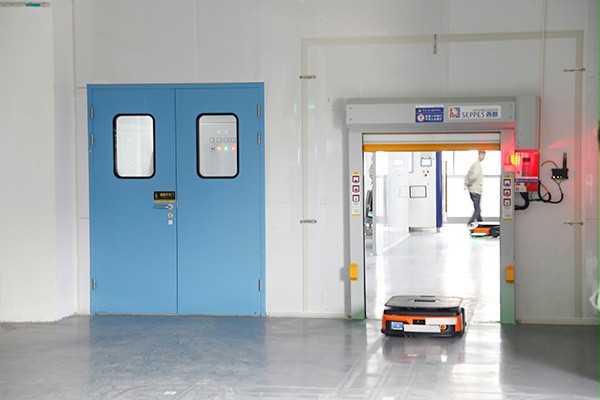 成人向日葵视频下载安装门业AGV联动快速门 成人向日葵视频下载安装门业AGV联动快速门